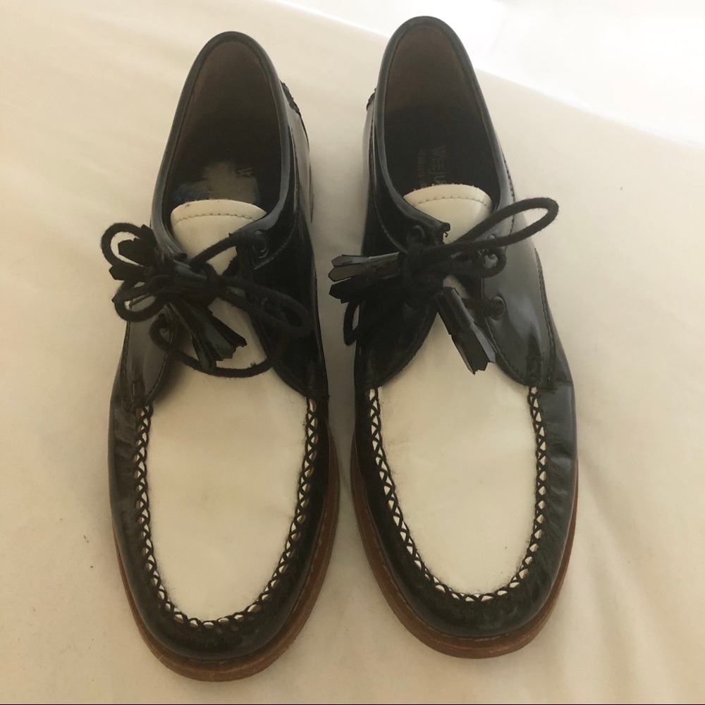 G.H. BASS & CO. WEEJUNS Oxfords